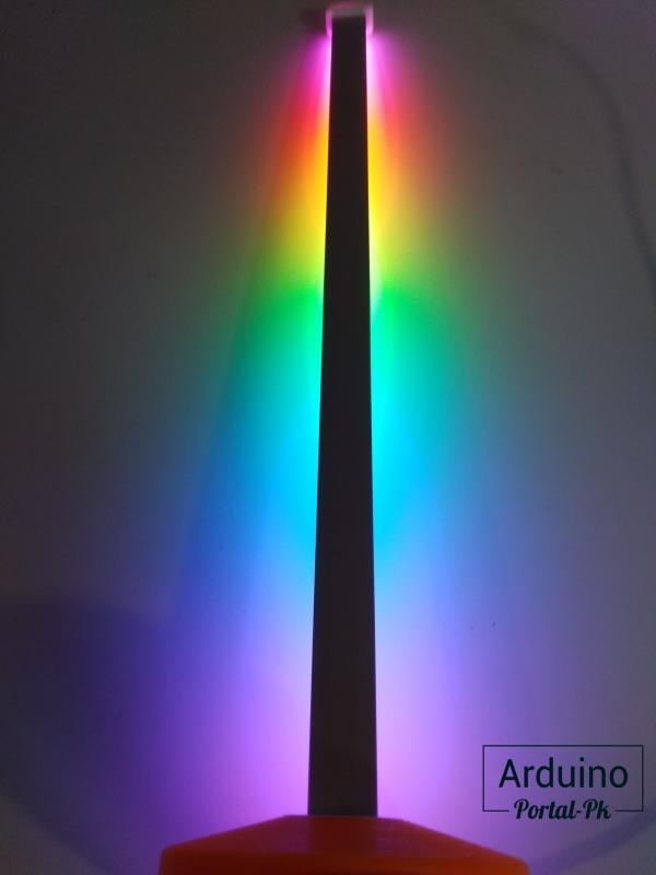 Используя режимы радуги и смены цветов, светильник можно использовать как ночник . 