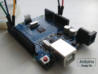 Arduino UNO  и бредборд 
