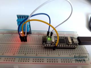 Подключить датчик температуры и влажности DHT11 к Arduino