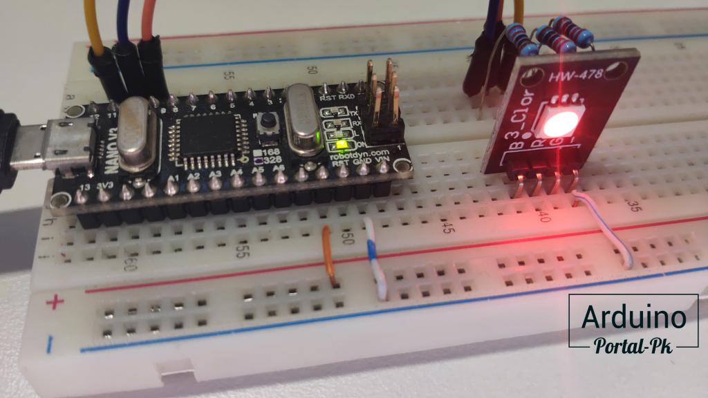 выполнена на Arduino, модуле KY-009 RGB